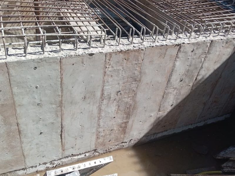 95 Alverstone, Hillcrest - reinforced concrete retaining wall